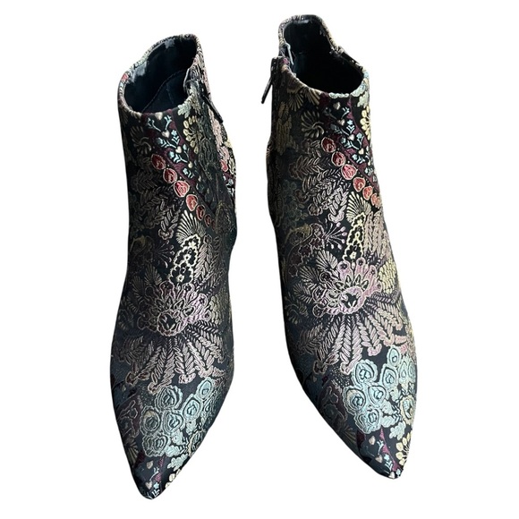 Alex Marie Tionna Block Heel Booties Brocade Size 6 - Picture 5 of 8